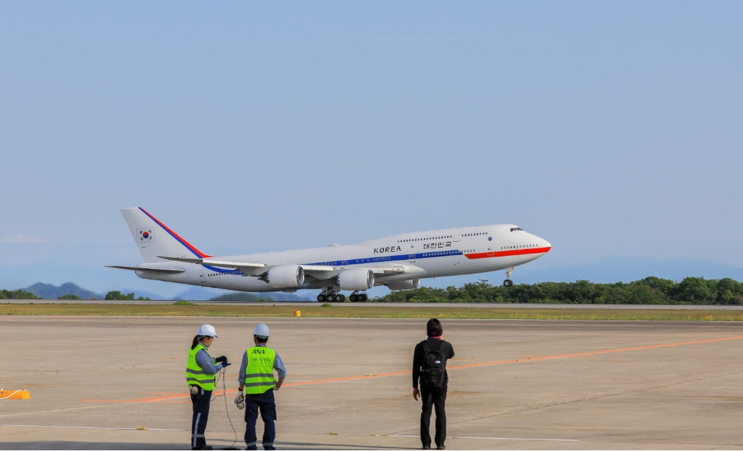 Boeing747-8