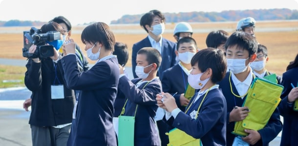 小学生の取組み 調べて伝える広島空港